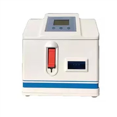 Semi-automatische bloedserum伊势elektrolytanalysatormachine