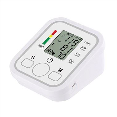 医院使用数字心率和血压监测器手腕类型的血压计